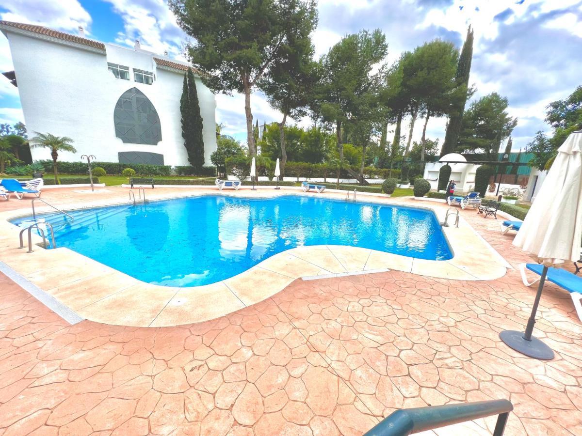 Apartment Albatros In Puerto Banus 150 Meters From The Beach 마르베야 외부 사진